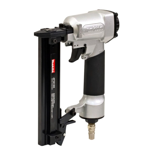 เครื่องยิงตะปูลม Makita # AF 301 ZK